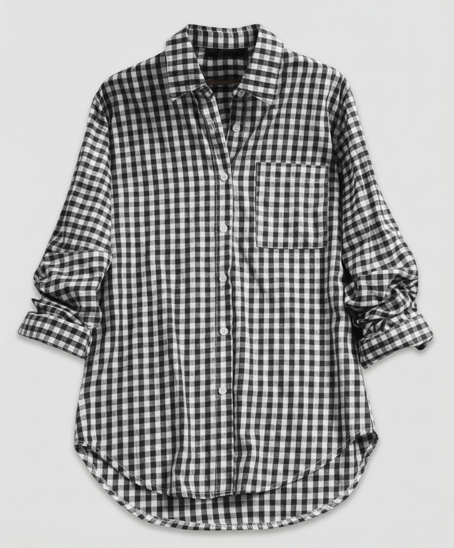 Classic check pattern blouse with a loose shape.