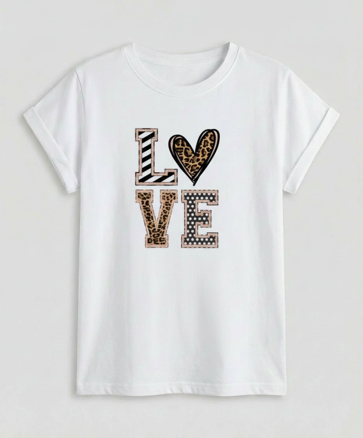 Relaxed summer T-shirt paired with casual styling.