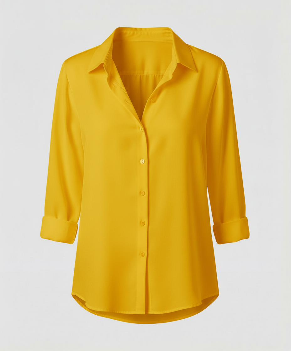 Collared blouse with a relaxed silhouette.