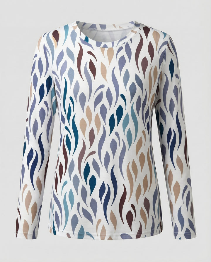 Relaxed short sleeve top with a flattering shape.
