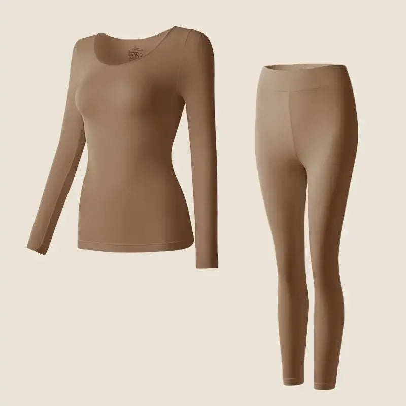 Long sleeve thermal set with close-fitting design.
