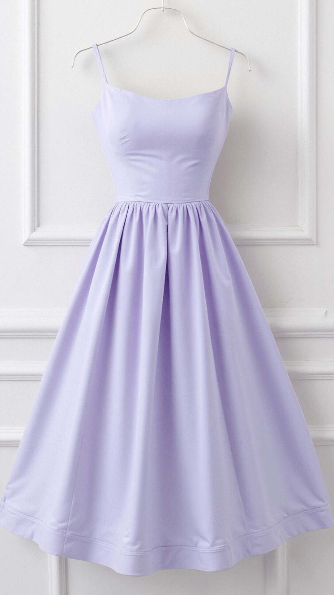 Midi dress with lightweight flowing shape.
