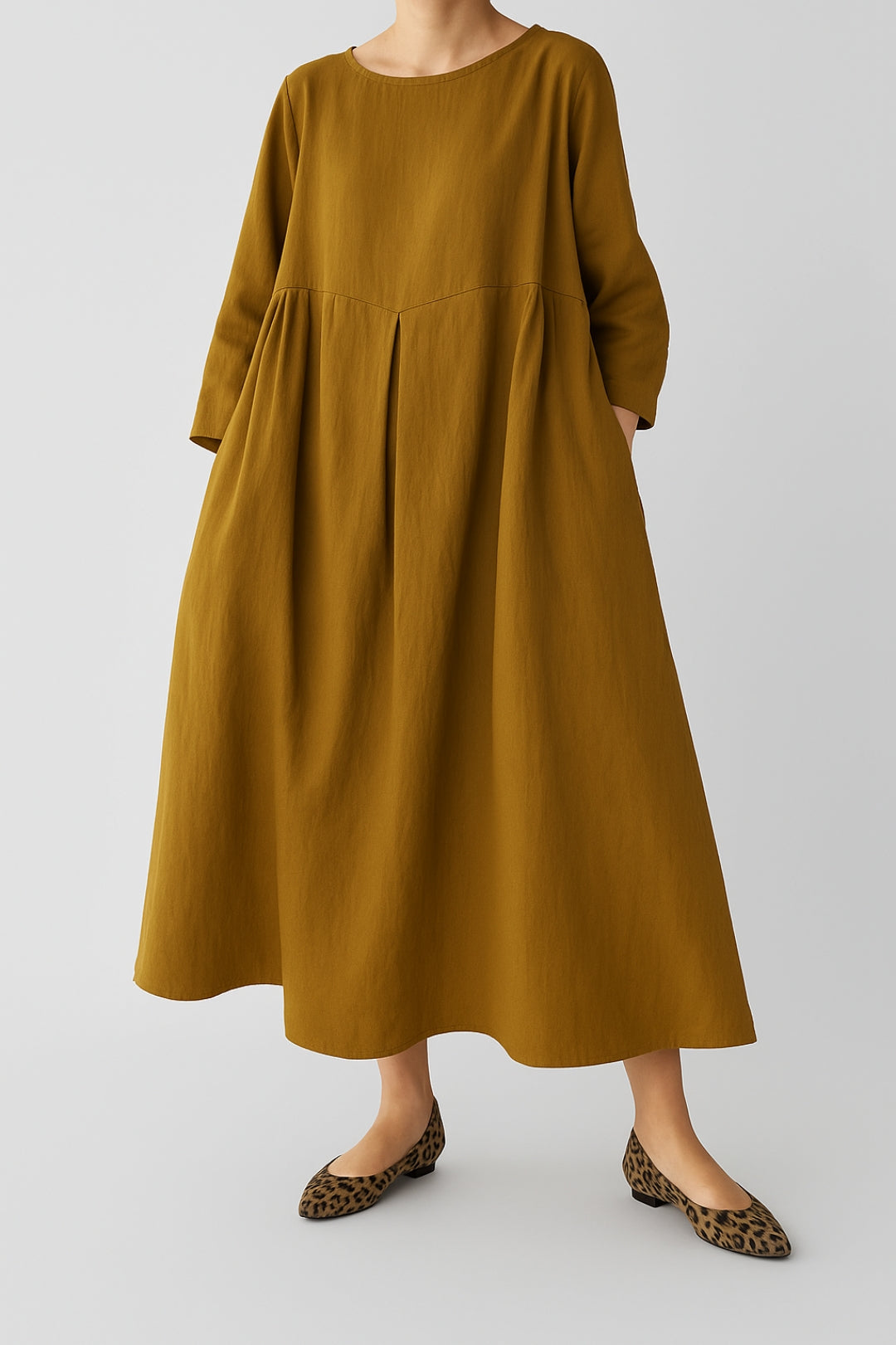 Fredja | Relaxed Pleated Midi Dress