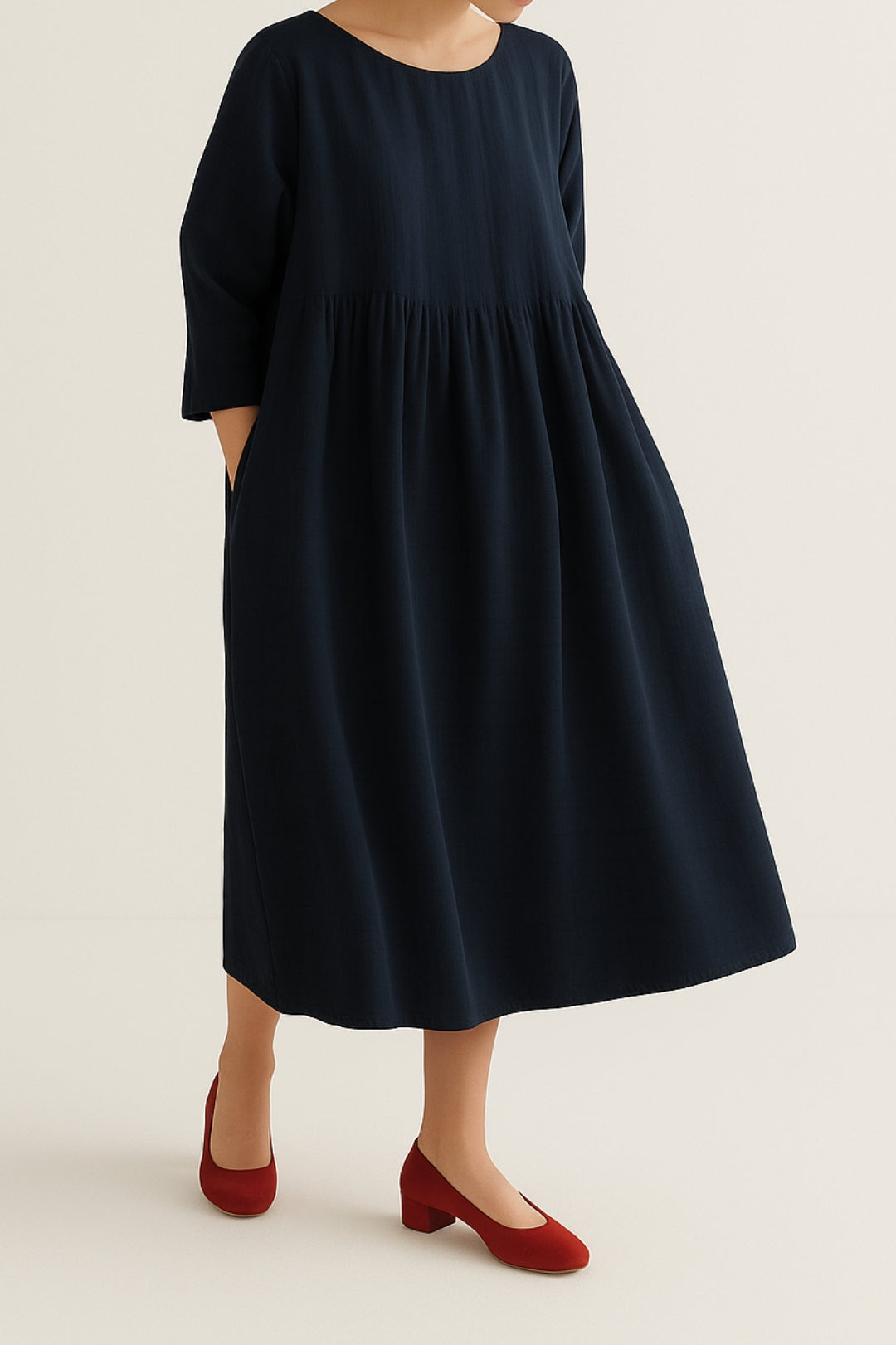 Fredja | Relaxed Pleated Midi Dress