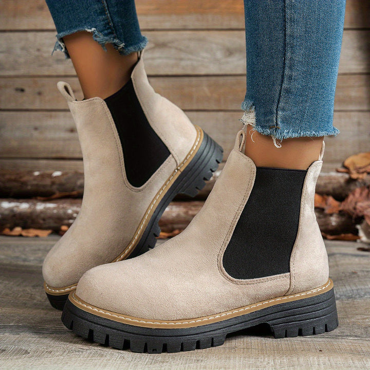 Fayeaine | Women's Chunky Round Chelsea Boots — Beige