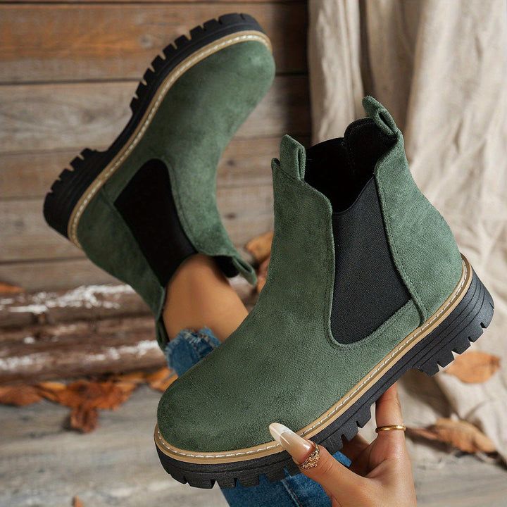 Fayeaine | Women's Chunky Round Chelsea Boots — Green