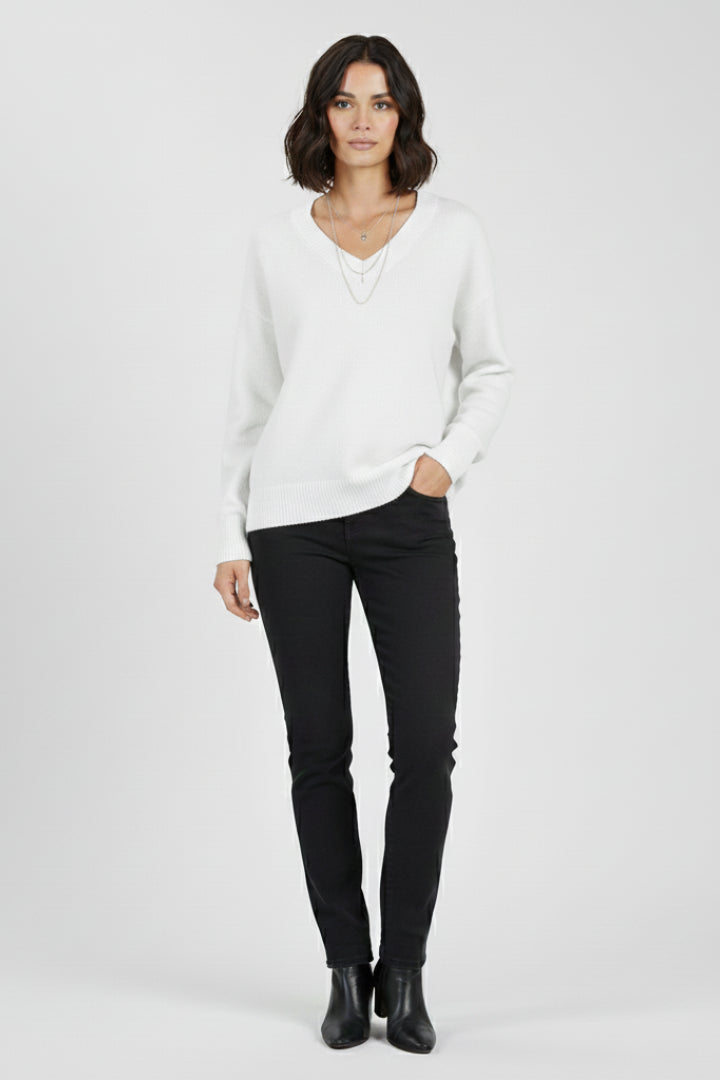 Fencine | Women's Knit Cozy V-Neck Sweater with Long Sleeves and sweater design — White