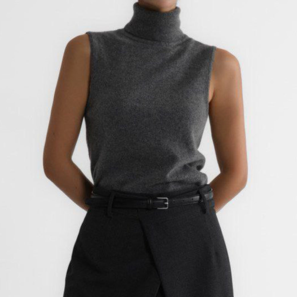 Junowen | Sleeveless Turtleneck Sweater