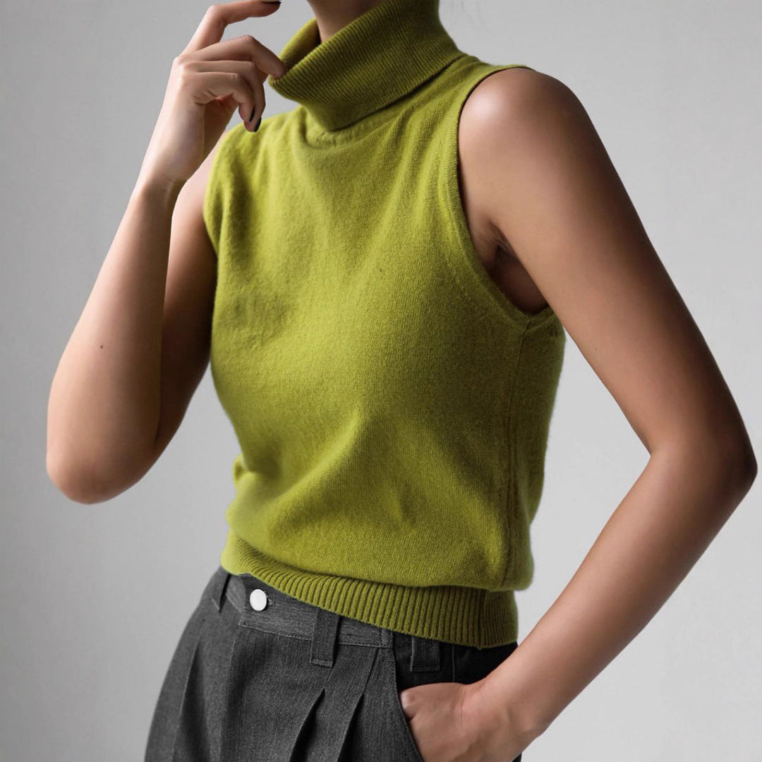 Junowen | Sleeveless Turtleneck Sweater