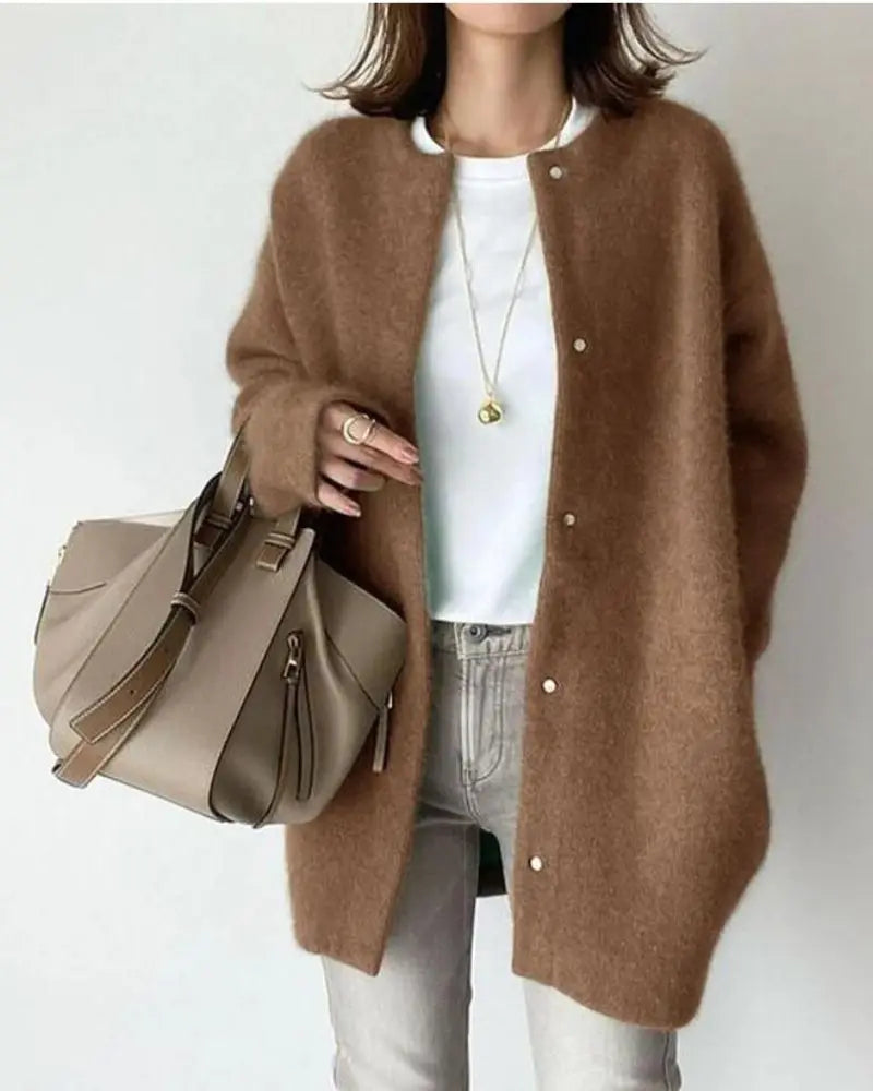 Perloura | Women's Cozy Wool Blend Cardigan with Deep Pockets in a Relaxed Fit — Coffee