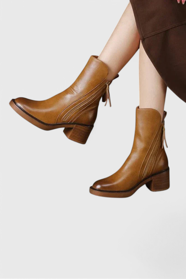 Tindrasia | Women's Sharp Ankle Boots with Streamlined Silhouette — 2