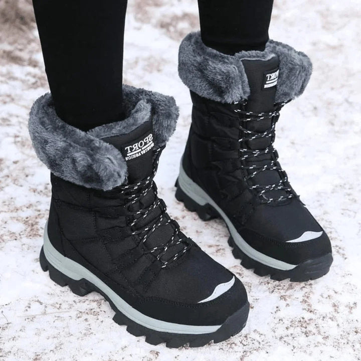 Zillaanne | Women's Faux Fur Lined Lace-Up Boots — Black